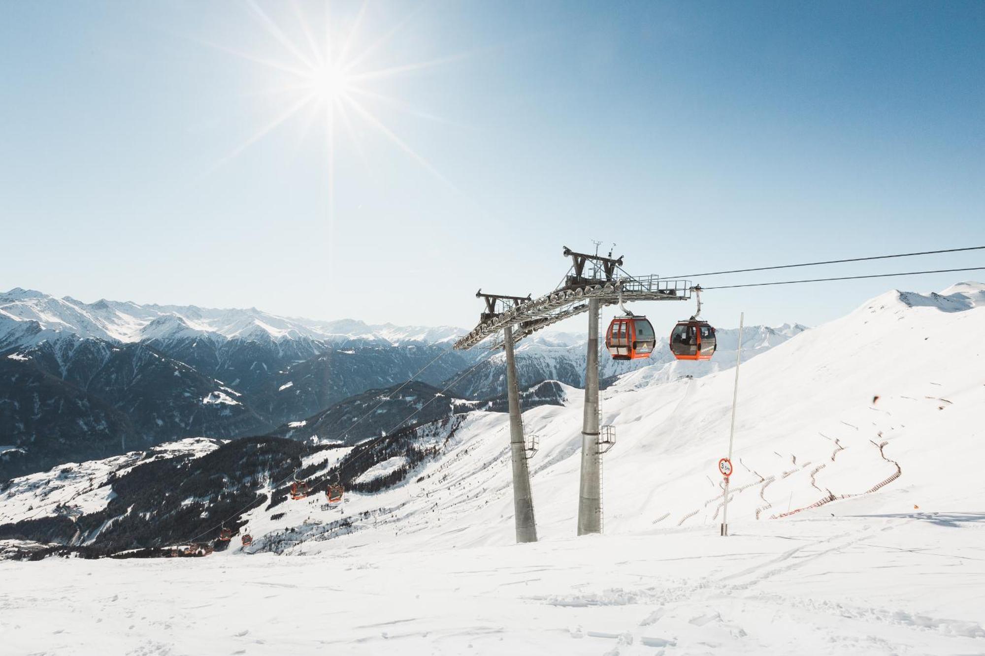 Alpine Resort Goies Superior (Adults Only) Ладис Экстерьер фото